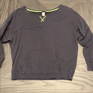 Gray crew neck sweatshirt